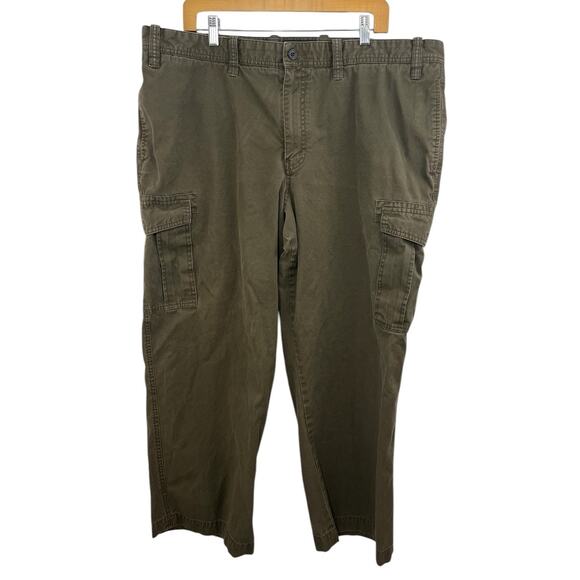 Eddie Bauer Pants Mens Utility Fit Cargo Pockets Olive Green 42x30 Military - Picture 1 of 10
